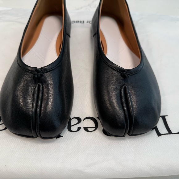 Maison Martin Margiela Black Leather Tabi Flats - Picture 1 of 5